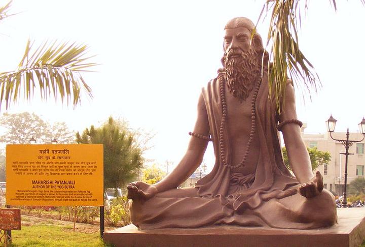 Patanjali estatua Pantanjali Yogpeethen, Indian.